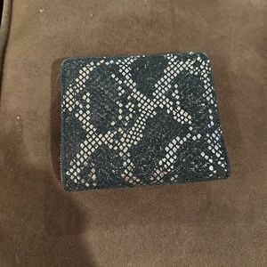 Fossil wallet